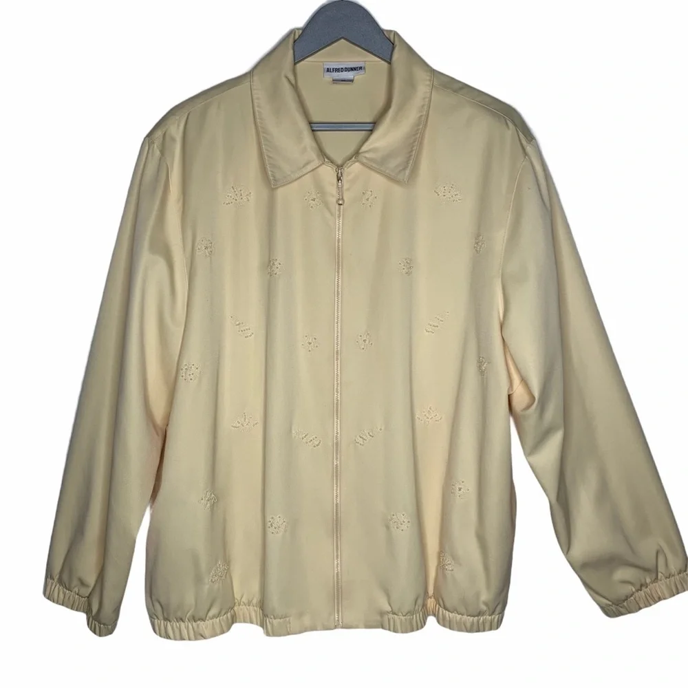 Alfred Dunner Women’s Pastel Yellow Beaded Zip Wind Breaker Jacket Coat Size 20 - Picture 2 of 15